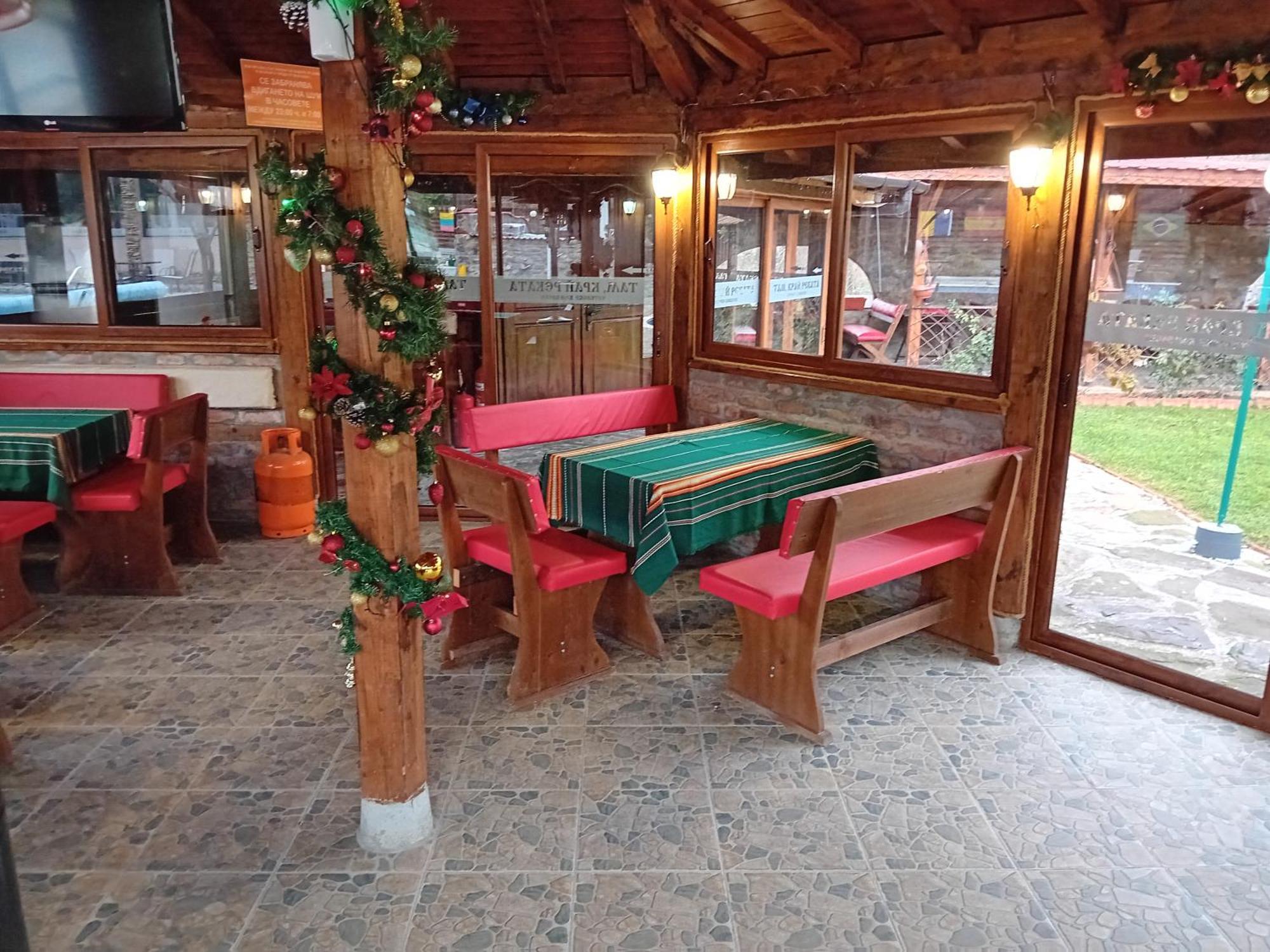Къща За Гости "Там Край Реката " Slivek Exterior photo